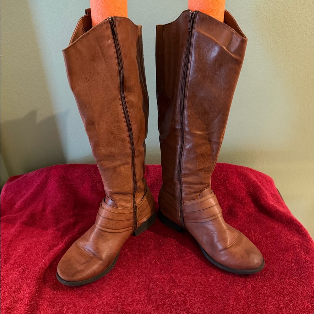 Sonoma Brown Knee-High Heeled Boots
